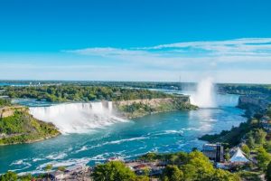 best places for solo female travelers Canada
