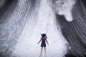 Kids play at Expo Water Feature