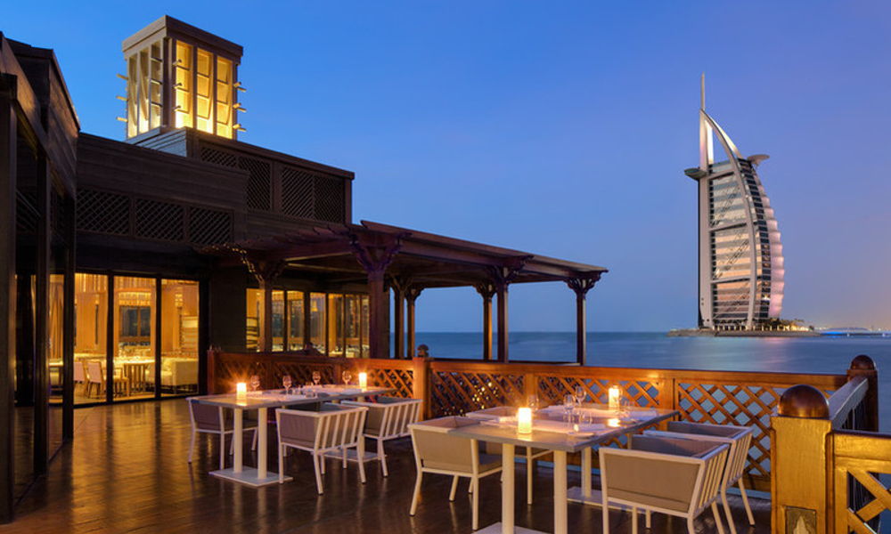 https://www.jumeirah.com/en/dine/dubai/al-qasr-pierchic